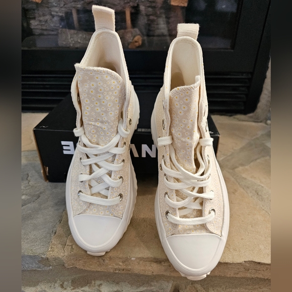 New Converse Run Star Hike Platform Sneaker Daisy Design - Picture 3 of 4